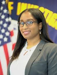 Christine Arlt's Instagram, Twitter & Facebook