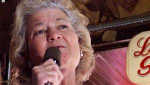 Wanda Lohman's Instagram, Twitter & Facebook