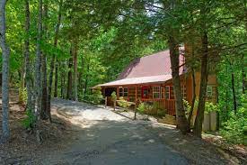 Traveler reviews & photos, price comparison Whispering Wind Country Oaks 816 Luxury Chalet In Pigeon Forge Tennessee With Hot Tub Jacuzzi