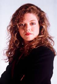 A beautiful scan of Nat from season 3. Catherine Disher looks stunning! 😍