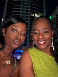 Keisha Barnes's Instagram, Twitter & Facebook