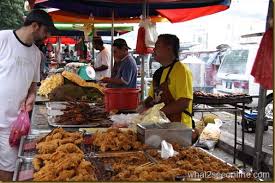 Fenomena pasar malam telah wujud di pulau pinang sejak tahun 1970an. Pasar Malam Bazaar At Pantai Jerjak Penang What2seeonline Com
