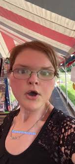 I can see a different glow in her face." Tammy's having a blast in the  pool! 🏊‍♀️ Tune in MONDAY at 10/9c for a brand new episode of  #1000lbSisters.