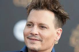 Johnny depp recibirá el premio donostia del festival de cine de san sebastián, en el norte de españa, que celebrará su 69 edición del 17 al estamos encantados de dar la bienvenida a karlovy vary a un artista que admiramos desde hace mucho tiempo, afirmó el director artístico del evento. Johnny Depp Loses Wife Beater Uk Libel Case Plans Appeal News Screen
