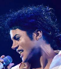 I honestly don't know how they did it. Bravo Bill Corso and Karla Farmer in  the Makeup department ❤️🙌 : r/MichaelTheMovie