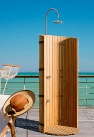 Idees Et Inspirations Douches D Exterieur Douche Exterieure Douche De Jardin Douche Piscine Exterieure