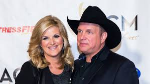 For 275 000 Garth Buys Back His Truck At Omni Dallas Gala