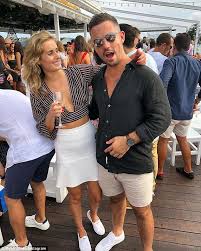 Ryan Jones Backs Up Brett Moore S Claims That Producers Knew He Had A Girlfriend Express Digest