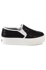 Bambi Siyah Kadin Ayakkabi Https Modasto Com Bambi Kadin Ayakkabi Br2362ct13 Modasto Giyim Ayakkabilar Bayan Ayakkabi Moda
