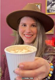 Kate Weiser Lil Carla