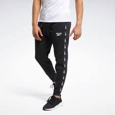 Free shipping by amazon +3. Jogginghosen Bequeme Sweatpants Online Kaufen Reebok