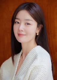 Actor Han Sun-hwa has renewed her contract with the comprehensive  entertainment company Keyst and co..