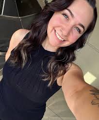 Catherine Reigle's Instagram, Twitter & Facebook