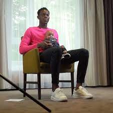 Es kommt zu ausschreitungen und. Dbb Tv Dennis Schroder Im Vater Gluck Deutscher Basketball Bund
