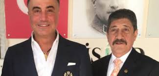 .teslim olacağını söyleyen tosuncuk lakaplı aydın'ın nereli, kaç yaşında olduğu merak konusu oldu. Feridun Oncel Kimdir Nerelidir Kac Yasinda Sedat Peker Ne Dedi