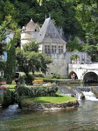 Brantome Dordogne La Dronne Le Jardin Des Moines Places Dordogne France Beautiful Places