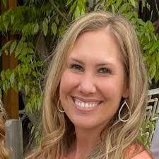 Melissa Overton's Instagram, Twitter & Facebook