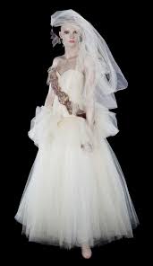 We did not find results for: Erinnerst Du Dich Als Madonna Mit Sean Penn Verheiratet War Hier Ist Ihr Hochzeitskleid