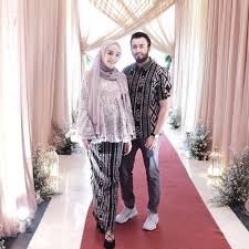 Saat ini, ada banyak model dress khusus untuk ibu hamil yang bisa anda kenakan. Kata Siapa Bumil Nggak Bisa Pakai Kebaya Kece Cek Dulu Nih 11 Inspirasi Kebaya Pastel Di Sini