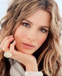 She.. Has a way of disarming me without uttering a single word. A solitary  look, a smoldering stare or glancing glare will bring me to my knees.. In  all the best ways.