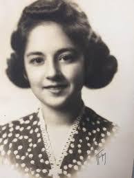 Amy Pelissier's Instagram, Twitter & Facebook