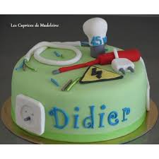 Le Gateau Electricien Gateau Gateau Original Gateau Personnalise