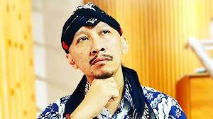 Permadi Arya Sindir Azam Khan Usai Klarifikasi Hanya Monyet Pindah ke  Kalimantan: Lagi Panik Tapi Percuma,