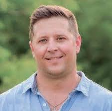 David Aleshire's Instagram, Twitter & Facebook