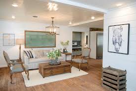 Wall Art Ideas From Chip And Joanna Gaines Fixer Upper Living Room Recessed Lighting Living Room Spacious Living Room