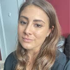 Danielle Freshour's Instagram, Twitter & Facebook