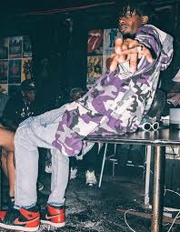 Pin By Quentin On Carti Rap Album Covers Boy Photography Poses Aesthetic Pictures