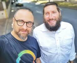 Today's feature is Avi Shapiro. I've known Avi for over 30 years. Not only  is he a legend but he comes from a legendary family. You may have heard of  his brothers, @