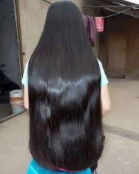 Gambar Mungkin Berisi Satu Orang Atau Lebih Dan Orang Berdiri Long Hair Styles Indian Long Hair Braid Long Hair Girl