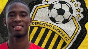 Viajan a Nueva Zelanda dos sustitutos para los defensas panameños lesionados