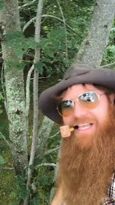 Shout it from the tree tops SPREAD THE ❤️ #Loveallhumans #loveyahumans