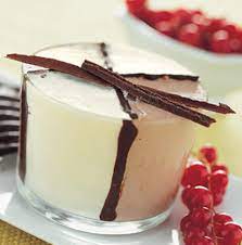 La mousse di ricotta e fragole è un delizioso dolce al cucchiaio dal sapore estivo. Ricetta Mousse Di Ricotta Al Cacao E Marsala Ricette Perugina Com