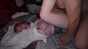 SORA-491 Stalker secuestra a una descarada belleza rubia y la viola con  pastillas para dormir Melody Hina Marks cumple con el sexo y se enamora de  las drogas