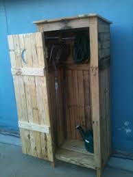 Mini Storage Shed Outhouse Look 1001 Pallets Shed Pallet Shed Pallet Cabinets