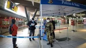 «ieri il governo ha approvato il decreto legge: Covid Nuova Ordinanza Di De Luca Scattano Controlli In Stazioni E Aeroporto La Repubblica