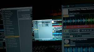 Always check oil level when the oil temperature is at room temperature (20c or 68 f). Native Instruments 2 11 Bug Load Into Deck Locked Youtube