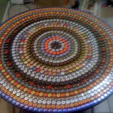 Pin Von Martina Weissenbock Auf Dekoration Fur Draussen Kunst Mit Flaschenverschlussen Kronkorken Basteln Mit Kronkorken