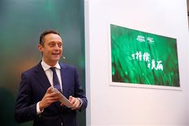 L'oréal usa has announced the appointment of stéphane rinderknech as the new president and ceo, executive vice rinderknech will take on his new role as of 1st october, 2019, when he will. L Oreal Steps Up Green Strategy Shine News