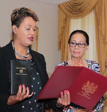 thebahamasweekly.com