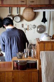 But a typical western grater can't handle the small size of certain ingredients. Kitchens In Japan Tend To Be Very Small And Compact Some Common Cooking Tools That Most Families Have Are Long Japanese Kitchen Home Kitchens Kitchen Interior