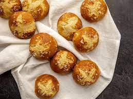 Pretzel Rolls Recipe Ree Drummond Food Network Pretzel Rolls Pretzel Roll Recipe Food Network Recipes
