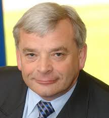 Allianz adds new engineering roles