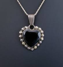 Vintage Onyx Pendant Necklace Sterling Silver Mexico Black Onyx Inlay Beaded Heart Silver Pendant Necklace 1 5 8 14 71g Pendant Necklace Silver Pendant Necklace Pendant