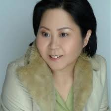 Kim Ching Low (@kim_low)