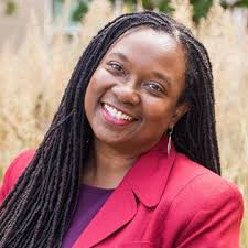 Jacqueline Dyer's Instagram, Twitter & Facebook