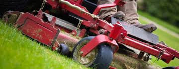 Lawn care and landscaping is a diverse industry and with that diversity comes a lot of risk. 7 Parts To Insuring Your Lawn Care Business